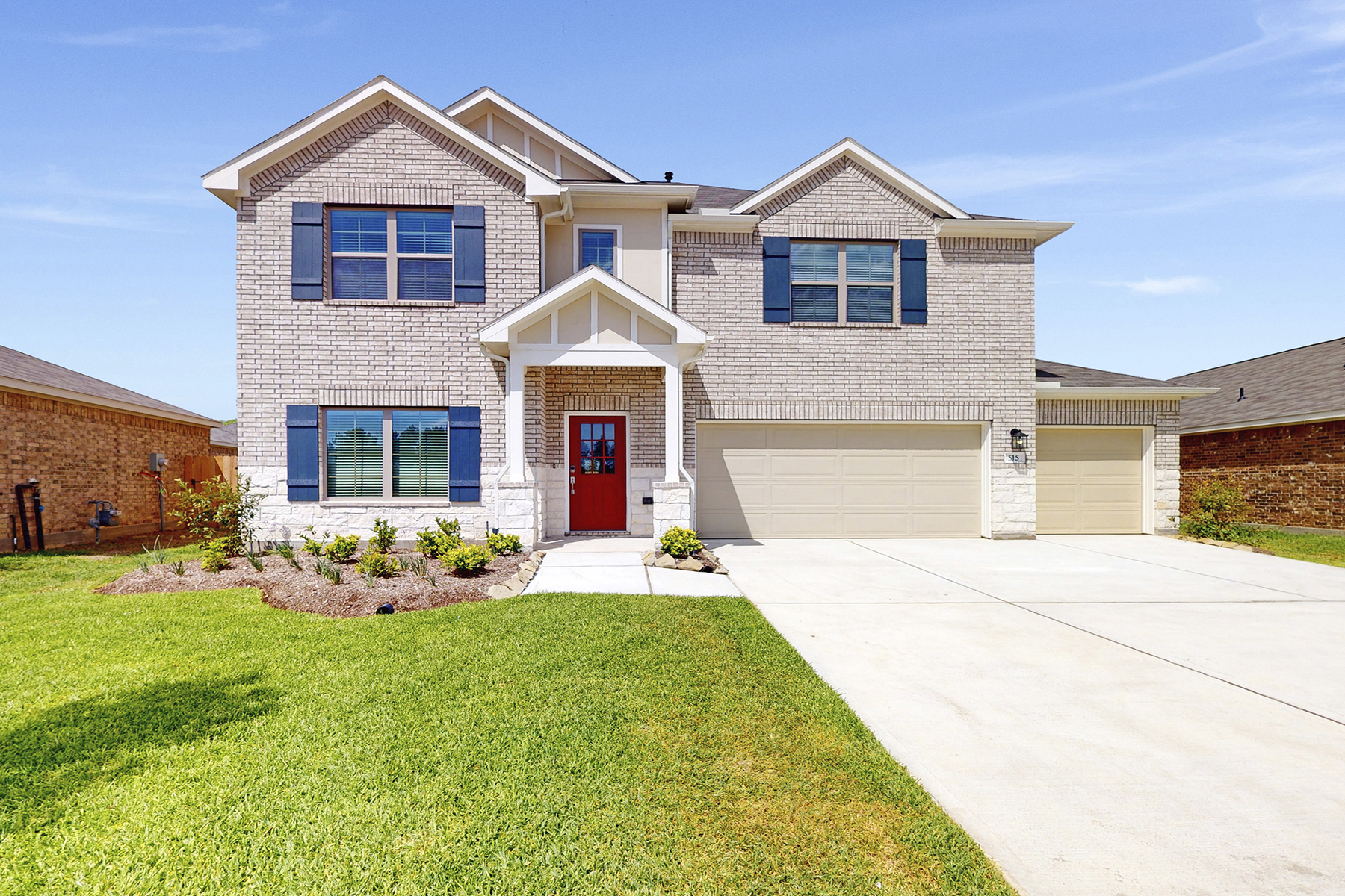 Texas Home With Bright Red Front Door